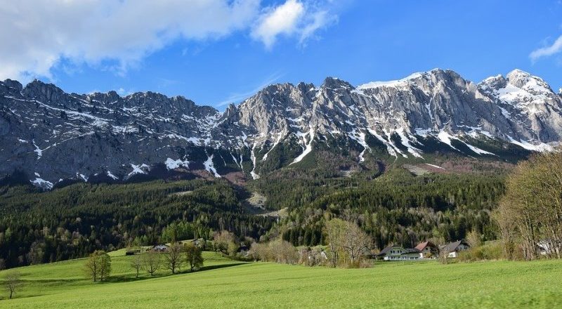 Keunikan Menjelajahi Pegunungan di Kitzbühel, Austria