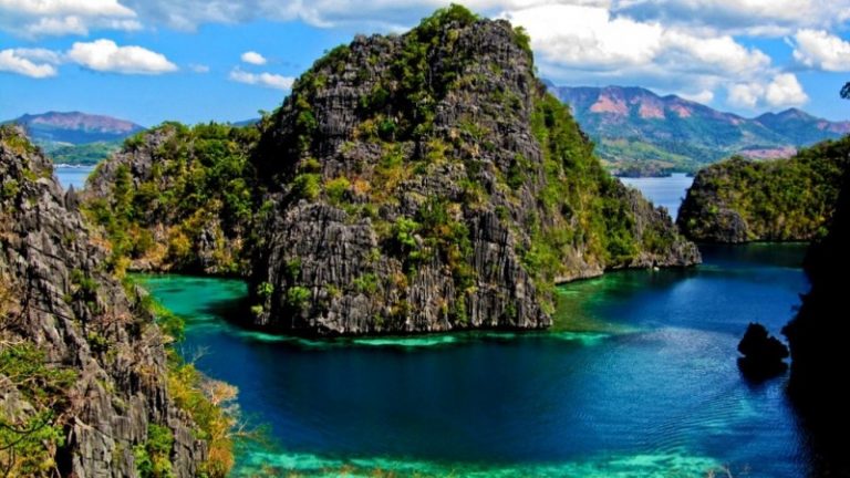 Surga Tersembunyi di Palawan, Filipina