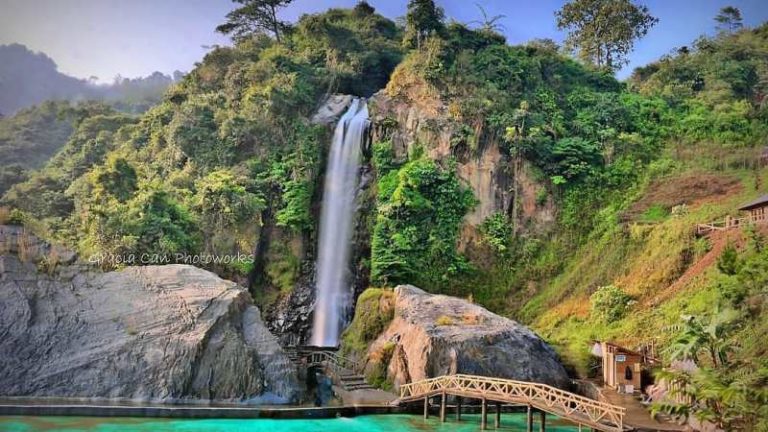 5 Air Terjun di Bogor yang Populer & Terindah