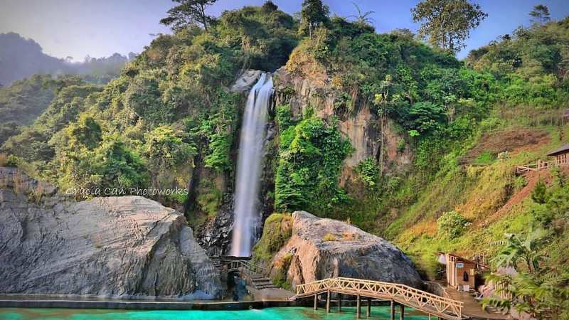 5 Air Terjun di Bogor yang Populer & Terindah