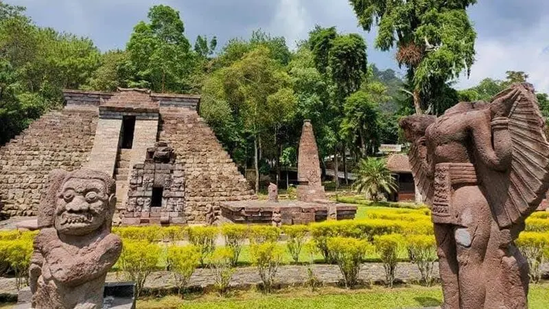 Keindahan dan Misteri Candi Sukuh Karanganyar: Mengungkap Rahasia Peninggalan Sejarah Jawa Kuno