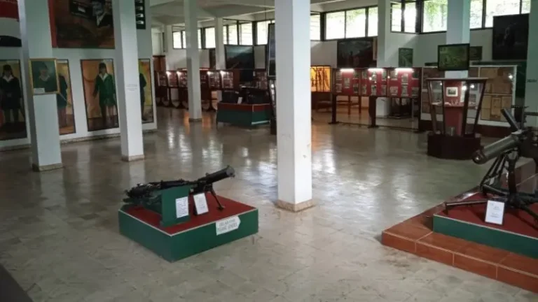 Merasakan Kemerdekaan di Museum Brawijaya: Wisata Edukasi di Malang