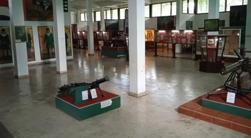 Merasakan Kemerdekaan di Museum Brawijaya: Wisata Edukasi di Malang