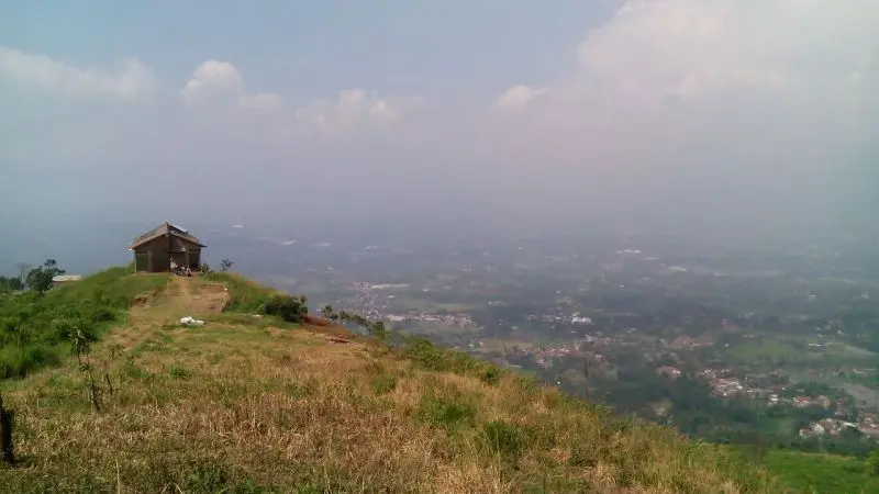 Bukit Alesano, Menyaksikan Keindahan Wisata Tersembunyi di Bogor
