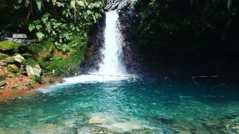 Membandingkan Keindahan Curug Pangeran & Curug Leuwi Hejo