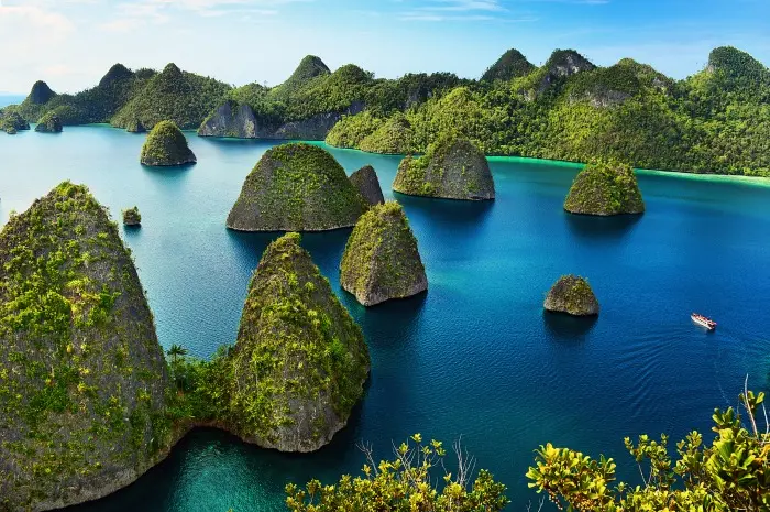 7 Rekomendasi Wisata Papua yang Wajib Dikunjungi