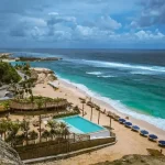 Pantai Melasti, Pantai yang Menawarkan Panorama Alam Menakjubkan di Bali